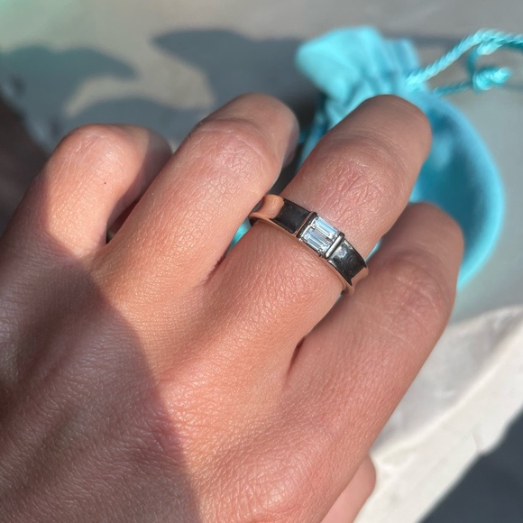 Tiffany & Co. Baguette Ring - Picture 3 of 10